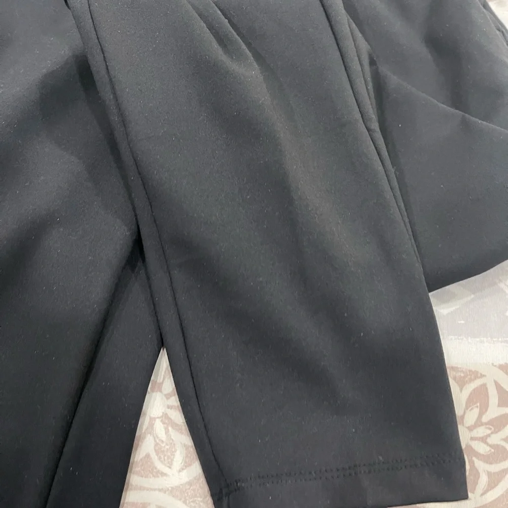 Bundle of 2 Old navy jogger very soft material black and gray - Picture 5 of 16